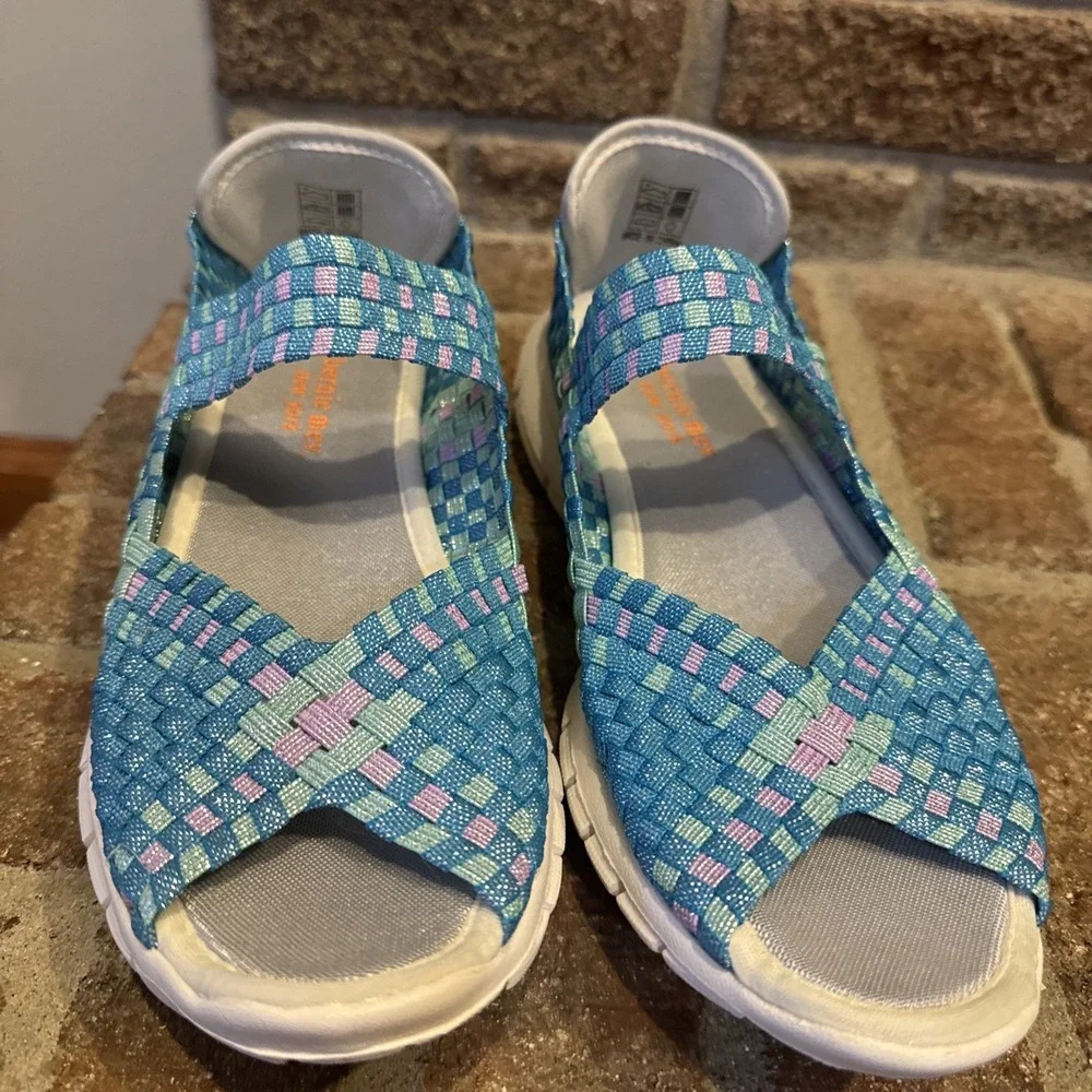 Bernie Mev Womens Comfi Sea Breeze Shimmer Stretch Woven‎ Open Toe Sz 8 #421